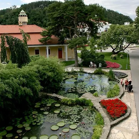 Ensana Jalta Pöstyén