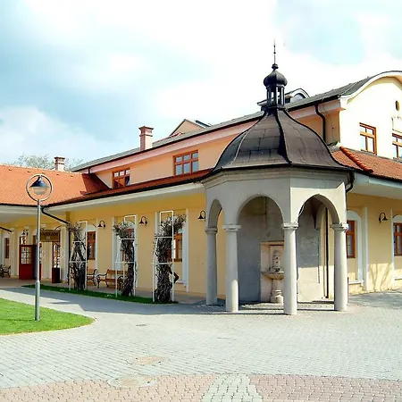 Szálloda Ensana Jalta Pöstyén